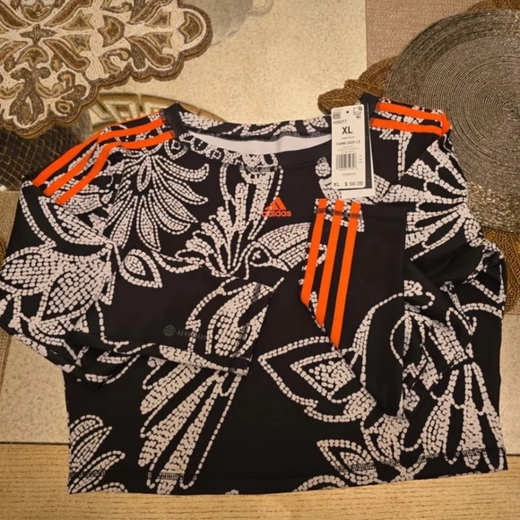 Adidas Farmo top - Picture 5 of 5